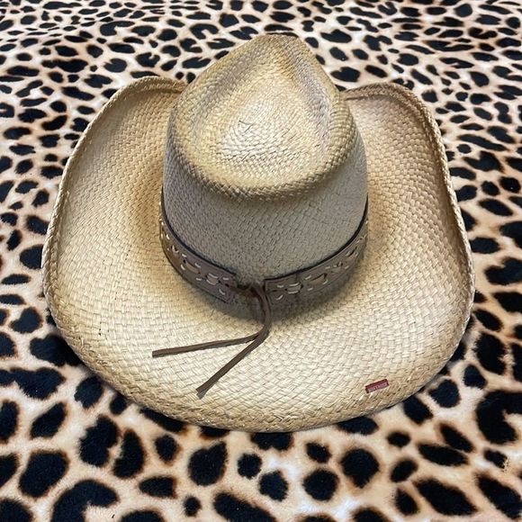 •BULLHIDE•REAL COWGIRL HAT. Excellent condition leather belt strap detai… - Picture 6 of 13